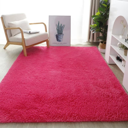 Large-sized carpet in the living room