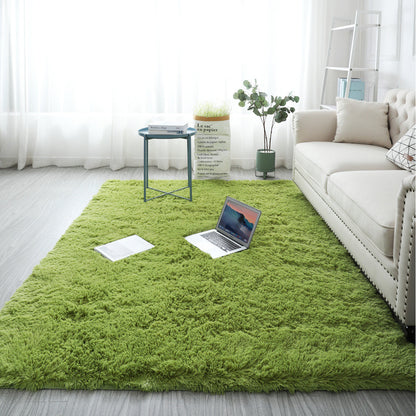 Large-sized carpet in the living room